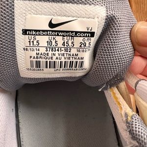 Men’s Nike Shox, US 11.5